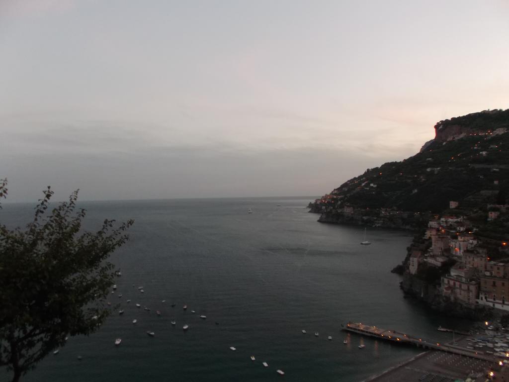 Casa Vacanze Nonno Aldo Minori Exterior foto